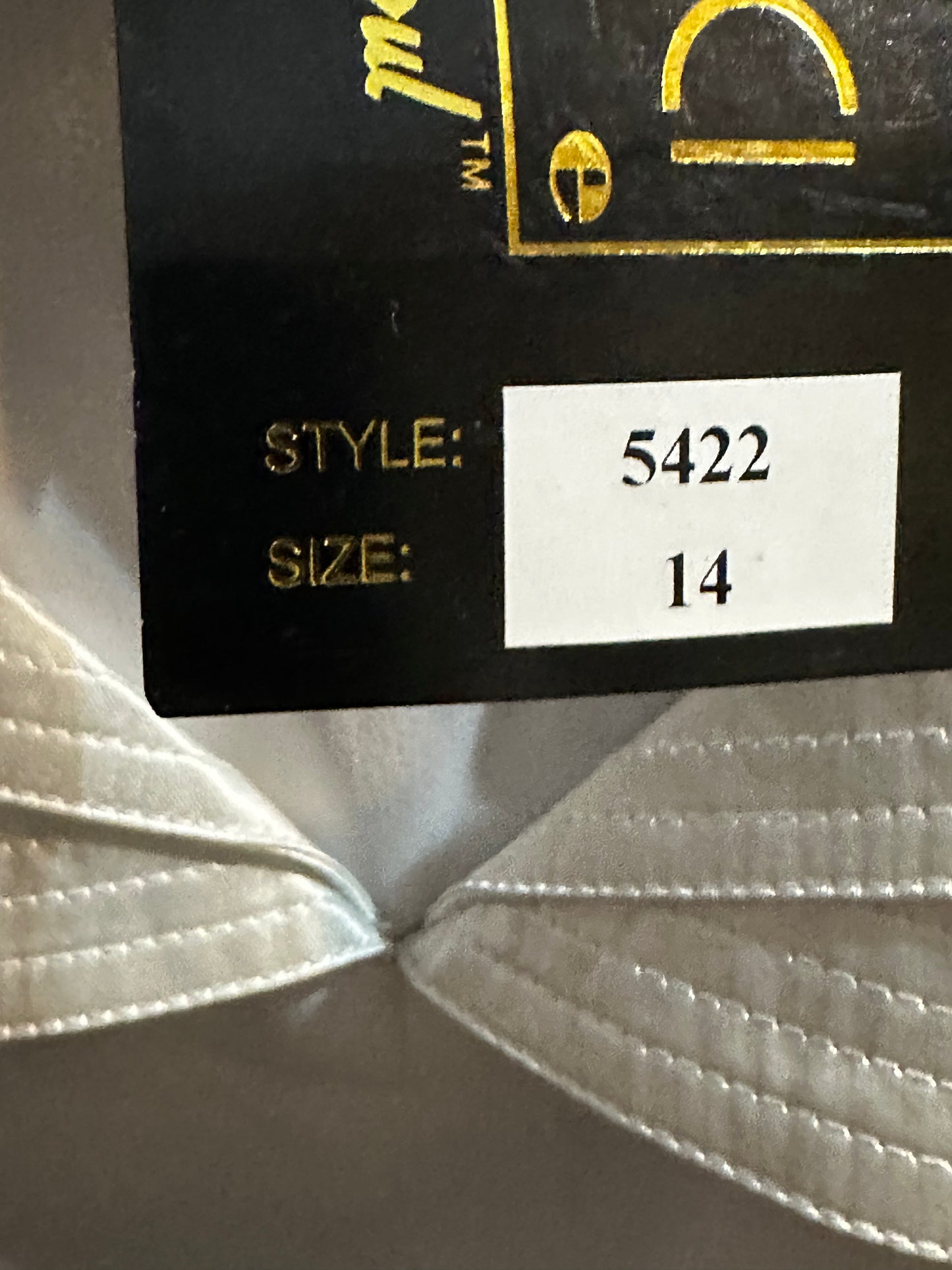 Size 14 NWT white skirt suit (Does not include the hat)