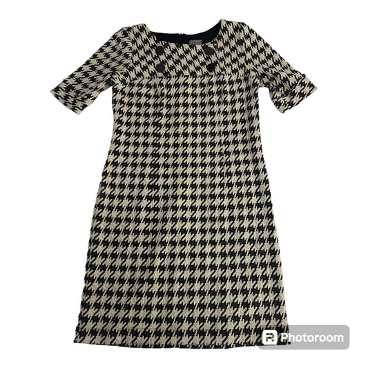 Size 8 houndstooth dress with stretch