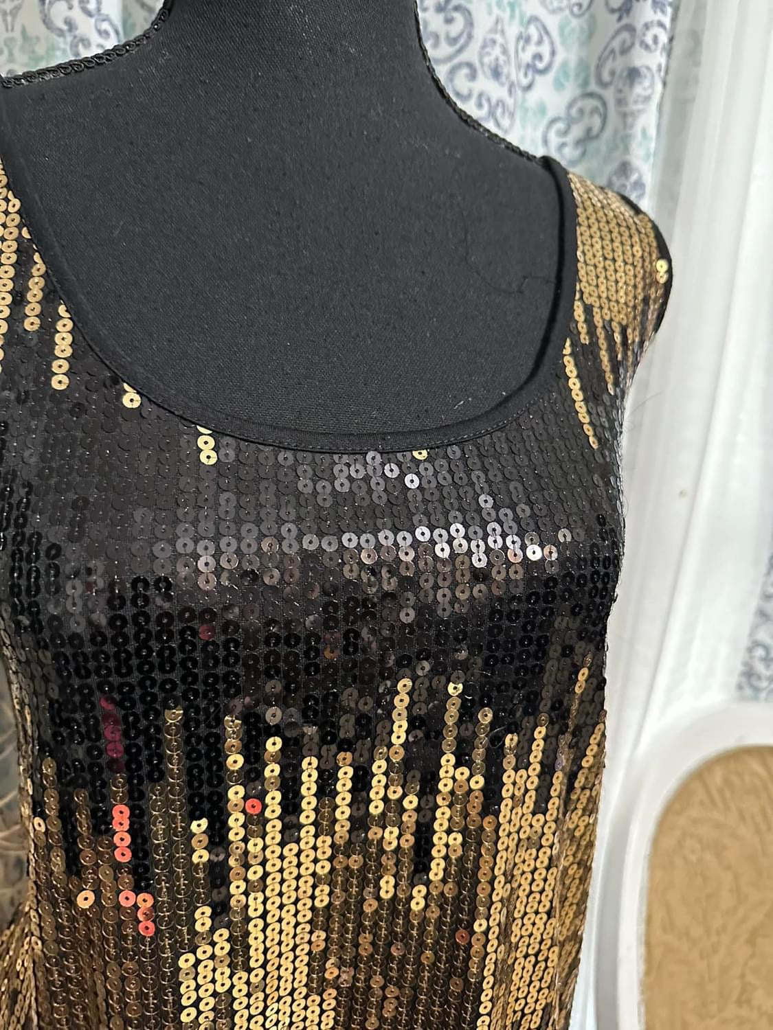 Size 3X black and gold sequined tank with sold black back