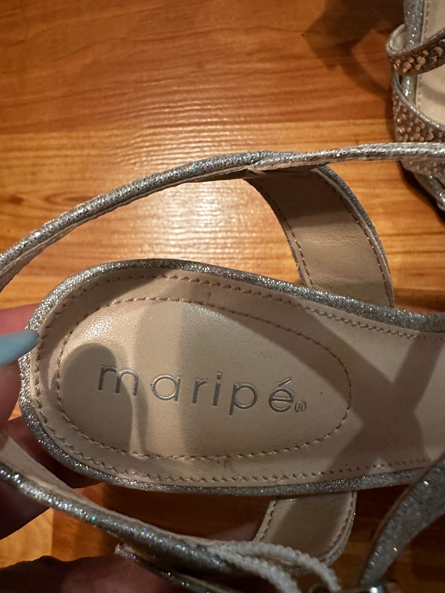 Size 6 Maripe sparkly silver strappy heeled