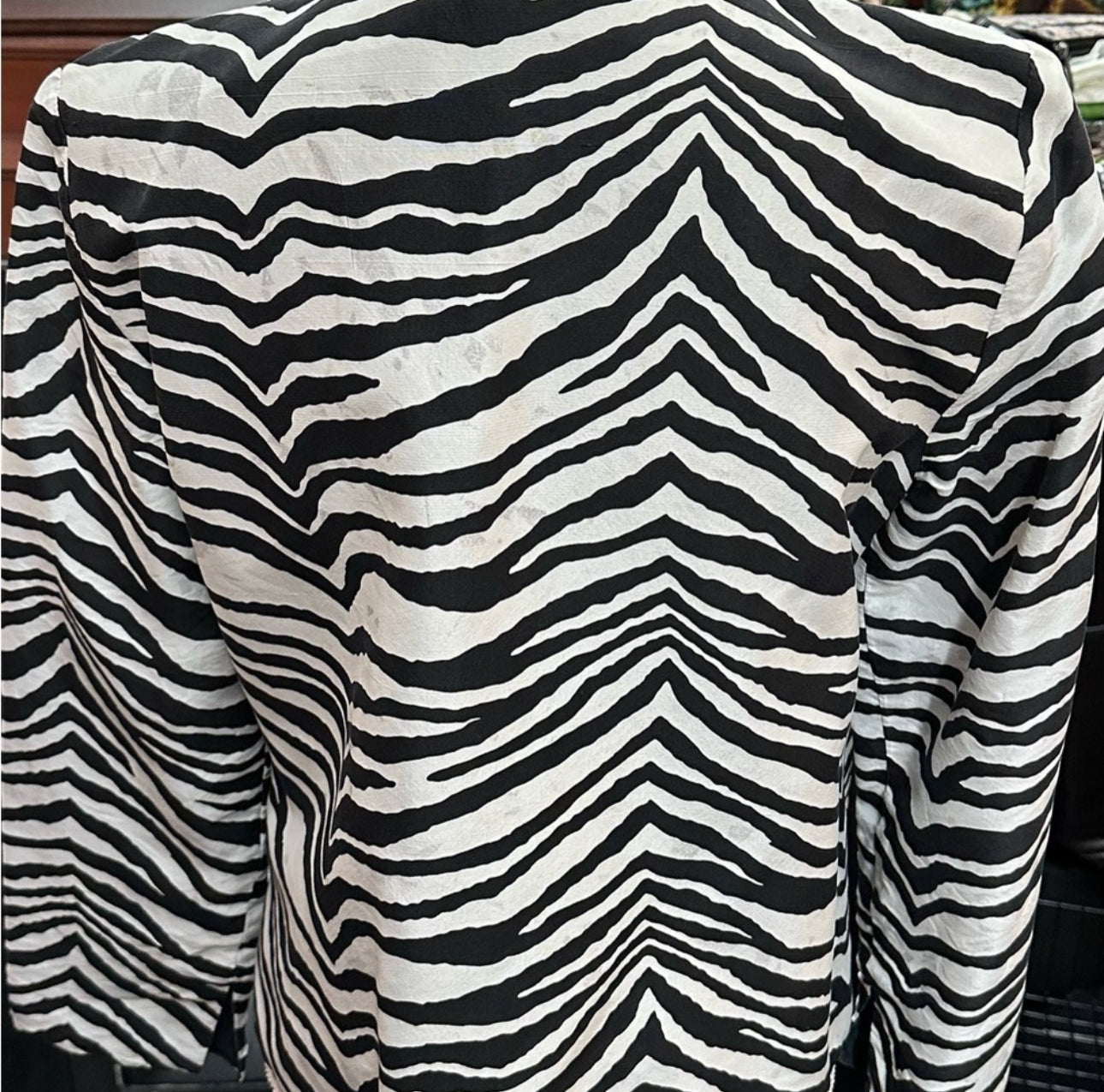 Size Small zebra top/lightweight blazer (reversible)