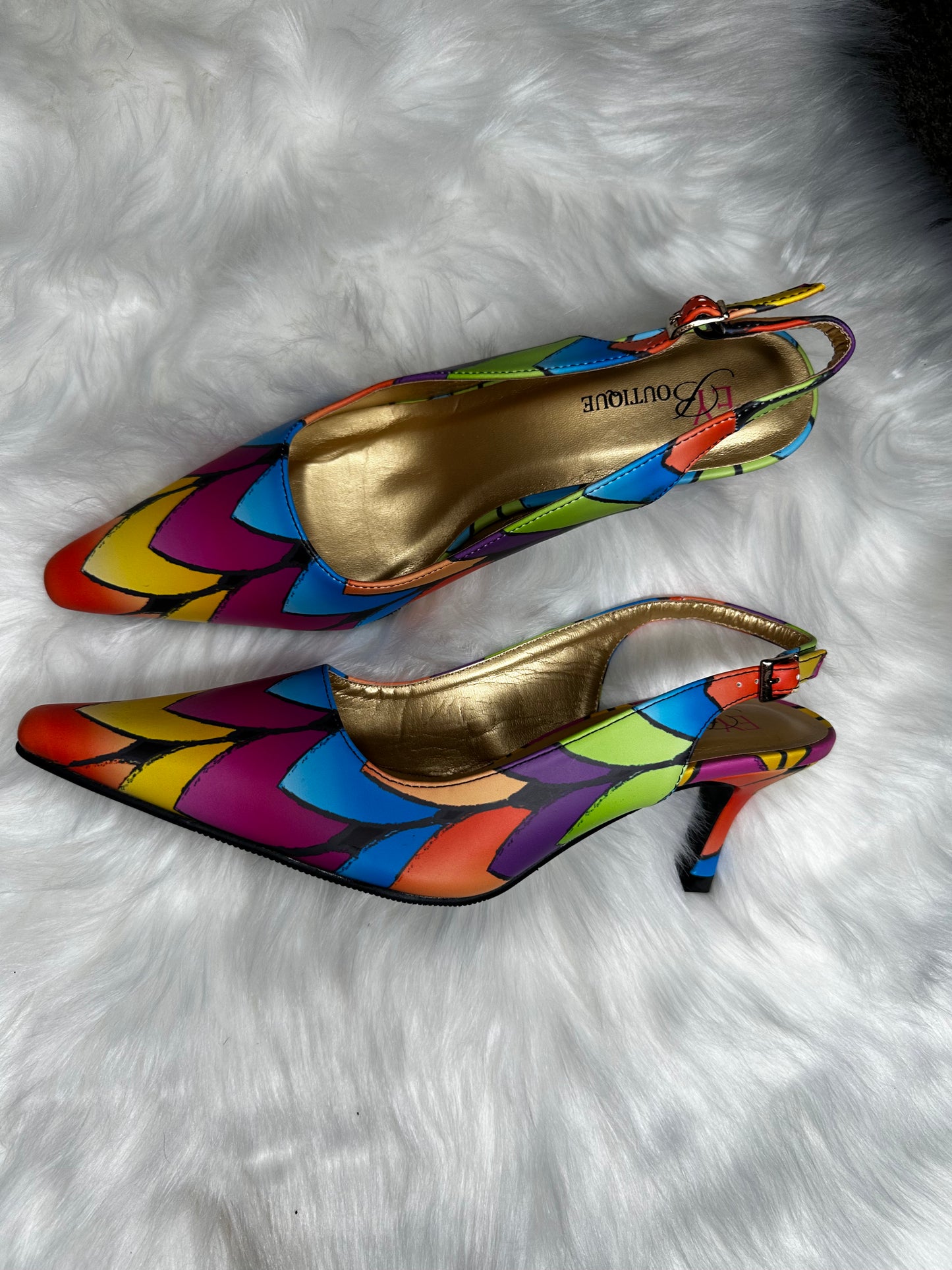 Size 9M  EY Boutique colorful heels