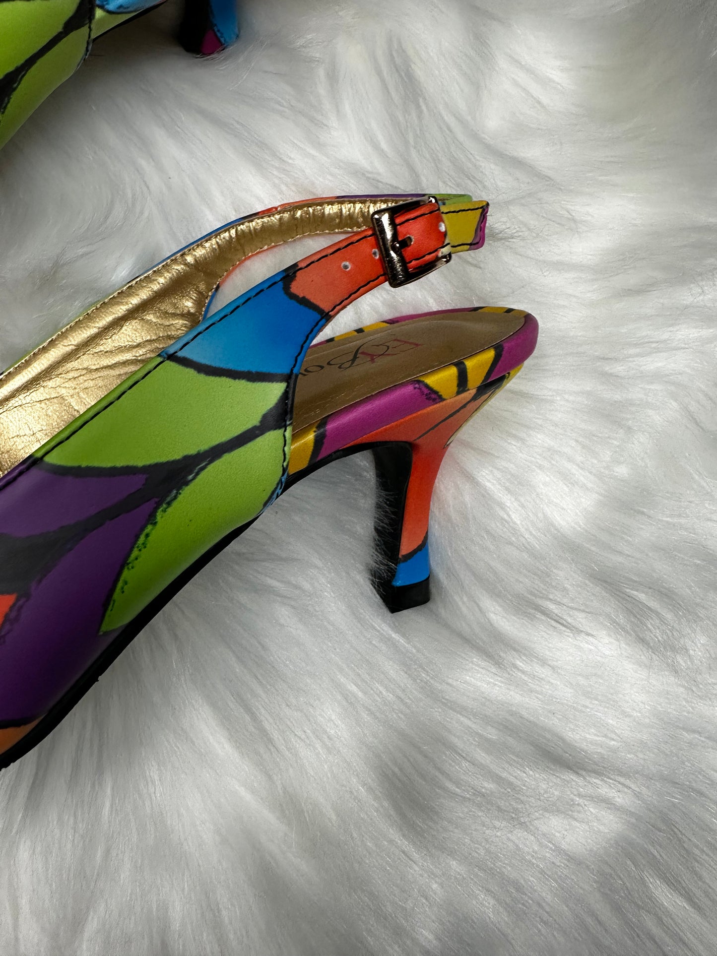 Size 9M  EY Boutique colorful heels