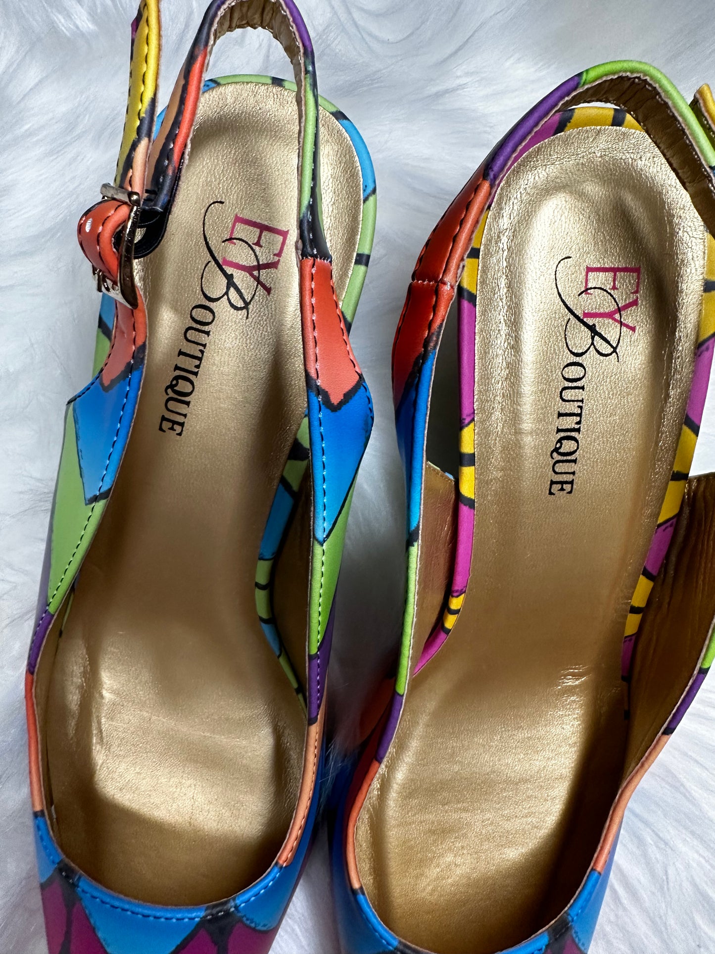 Size 9M  EY Boutique colorful heels