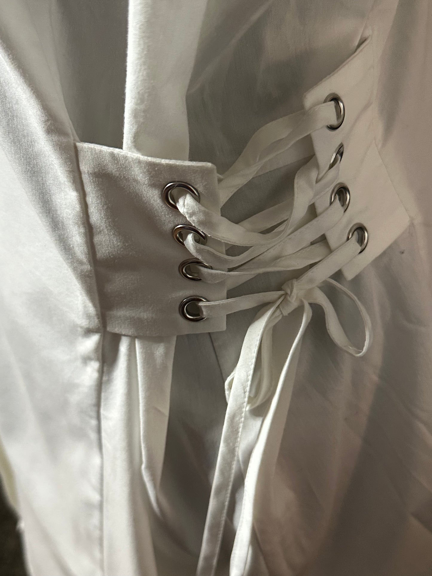 Size XL Worthington white blouse with side