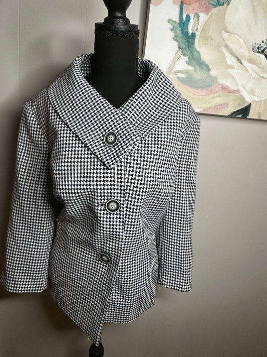 Size 14 W Emily blue and white 3/4 sleeve blazer