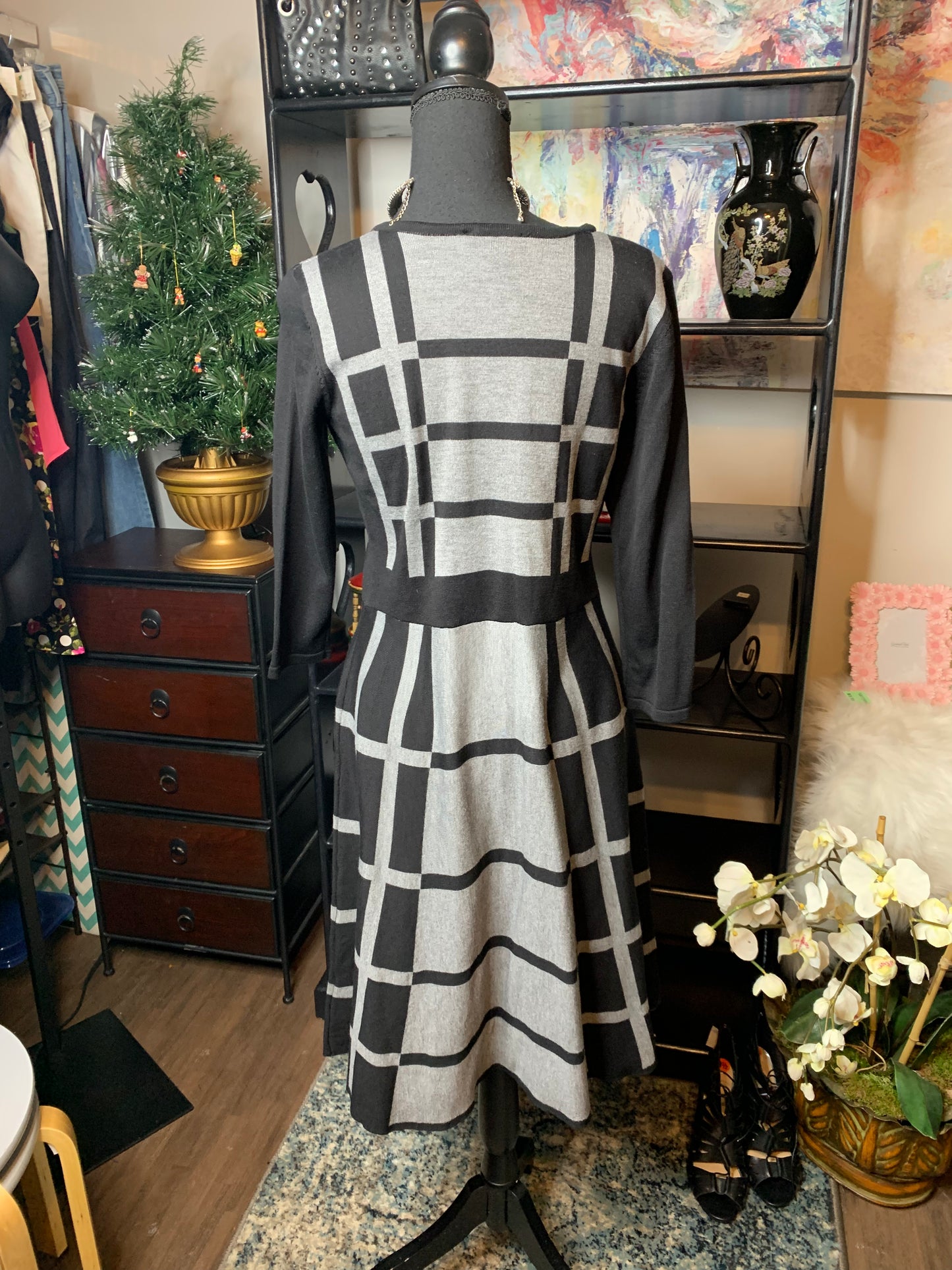 Size Medium Liz Claiborne sweater dress