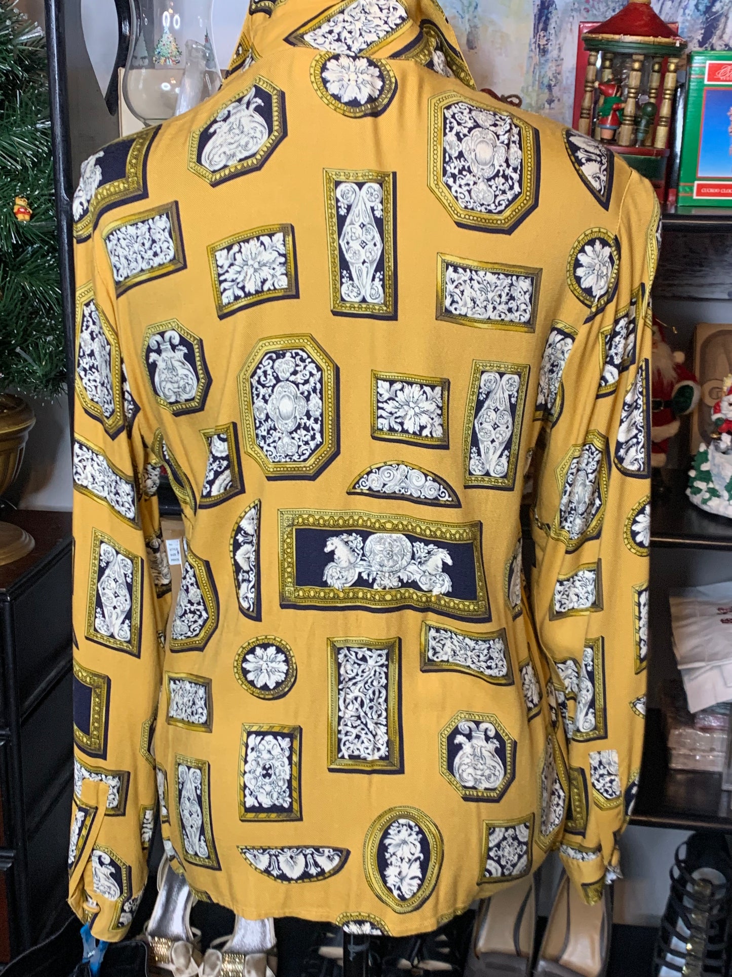 Size 8 Evan Piconne Blouse