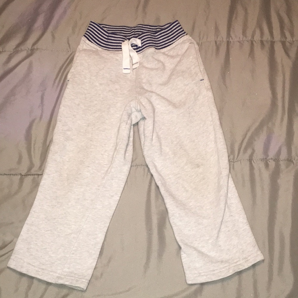 Size 4T nice weight sweatpants