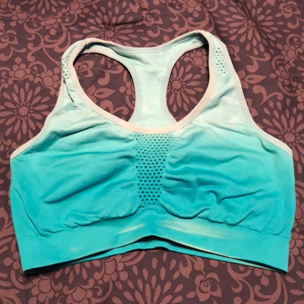 Size medium sports bra.