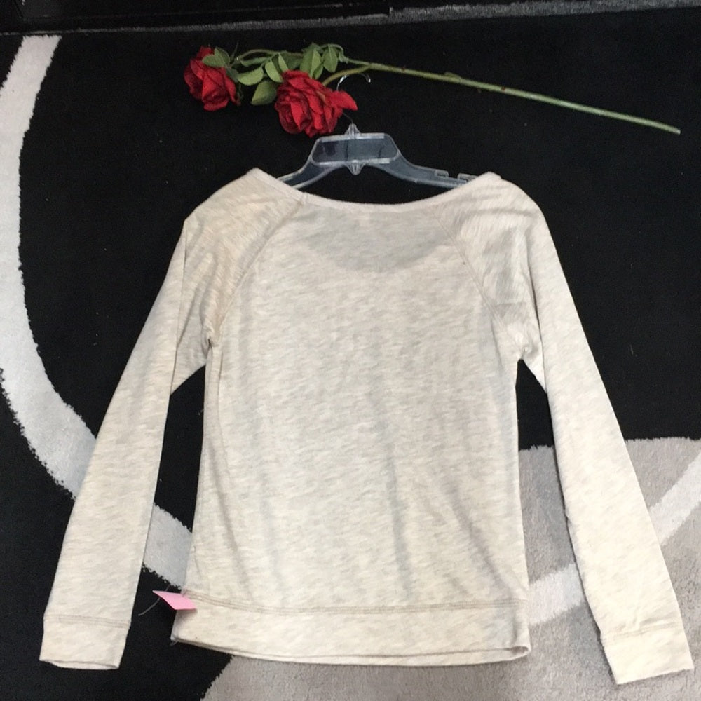 dELiAs size XS long sleeve top with sequins