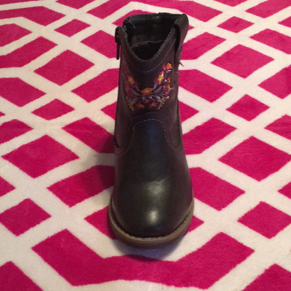 Jelly Beans boots size 6 with flowers