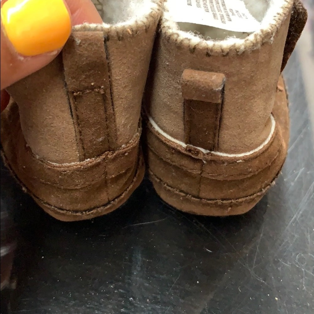 Size 1 baby bootie.