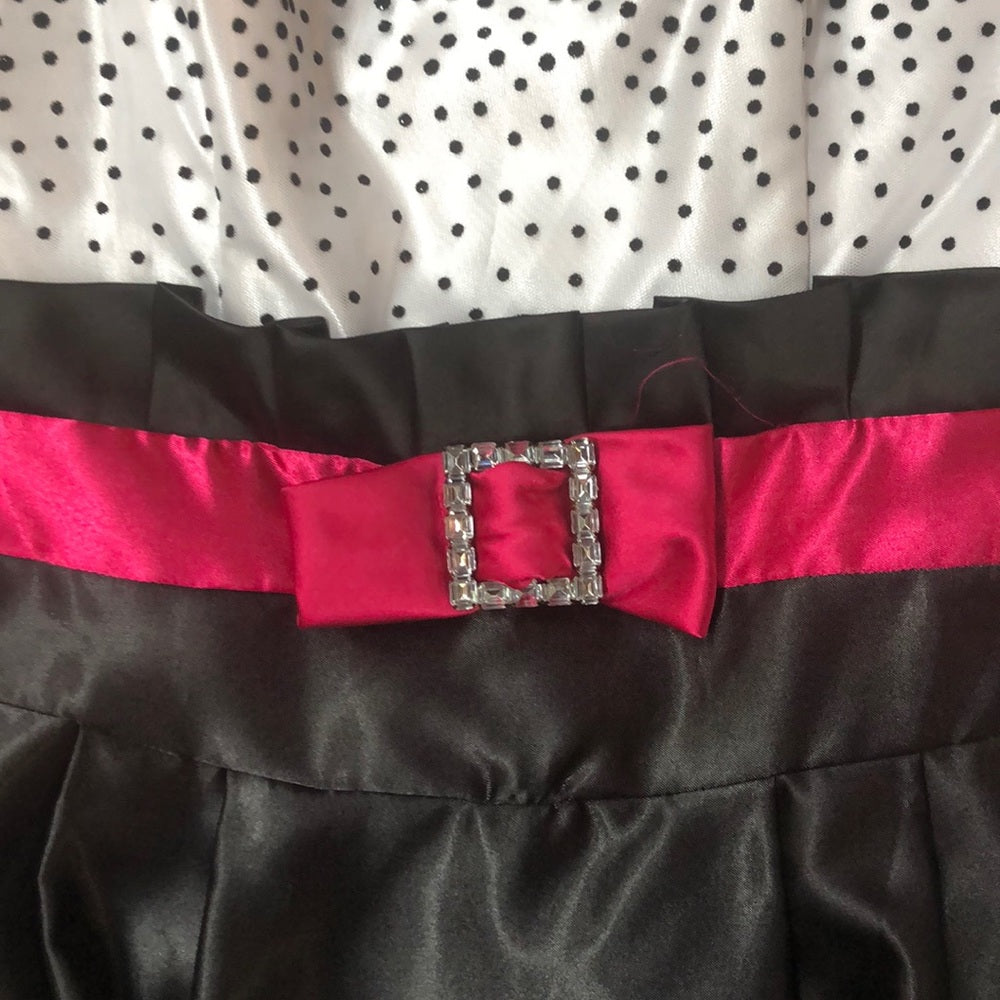 Fiesta sz Large pink, white & black formal dress