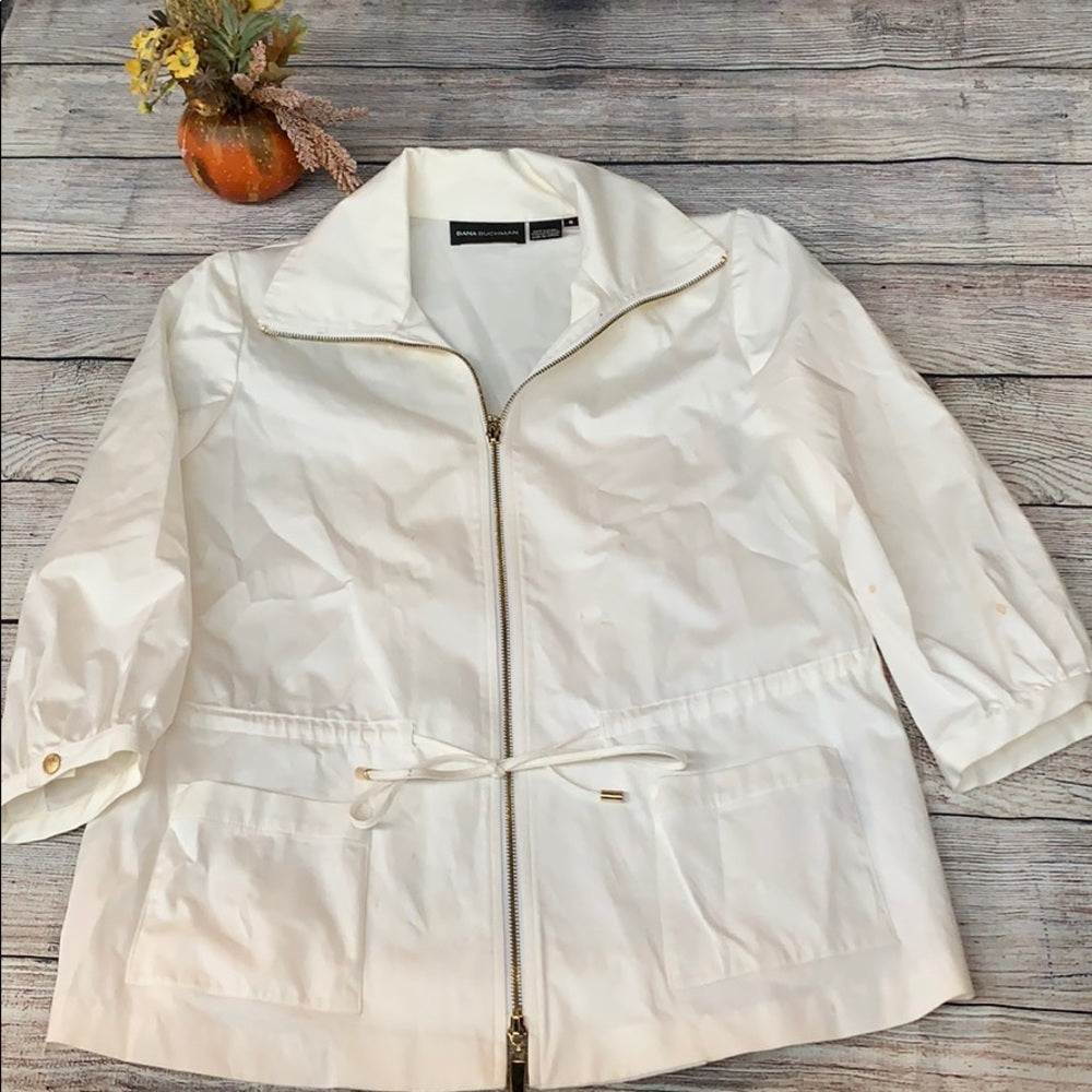 3/4 light jacket ivory color