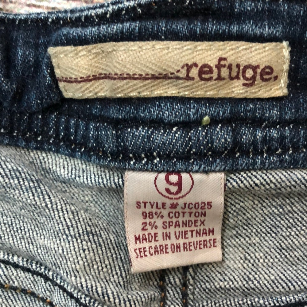 Refuge size 9 jean juniors skirt