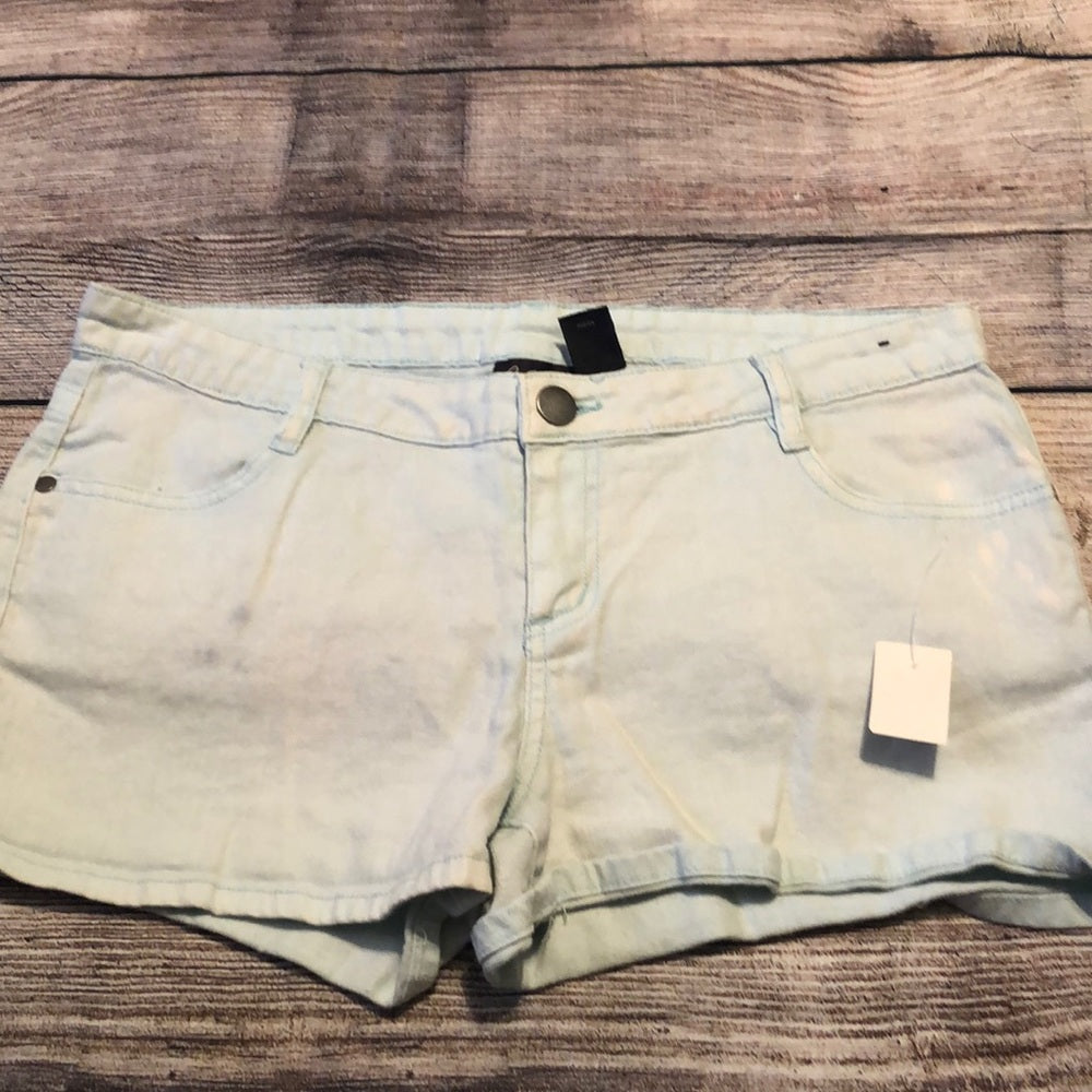 City Streets sz 13 juniors jean shorts