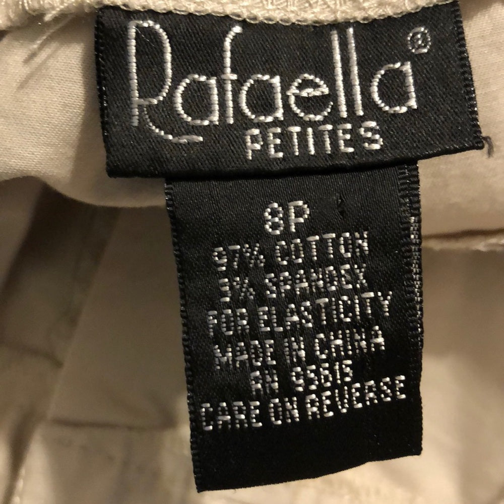 Rafella Petites size 8p tan lady’s shorts