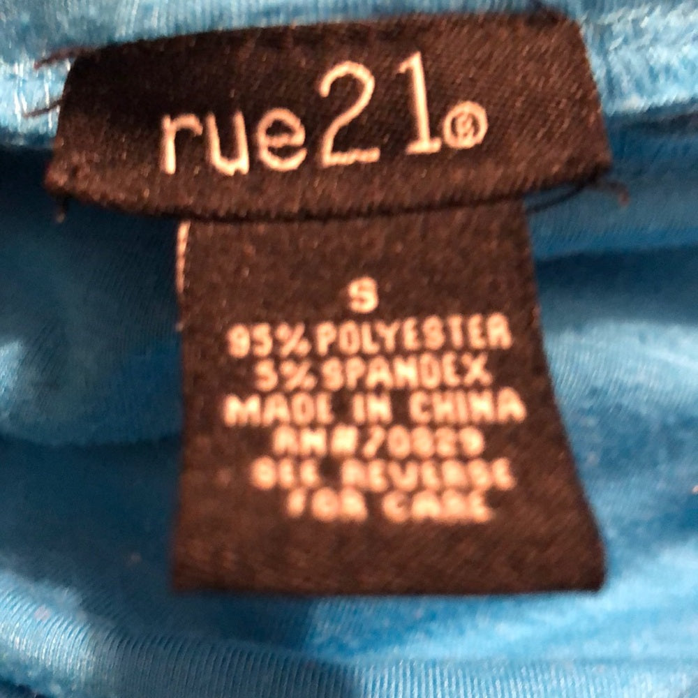 Rue 21 size 6 blue lady’s skirt