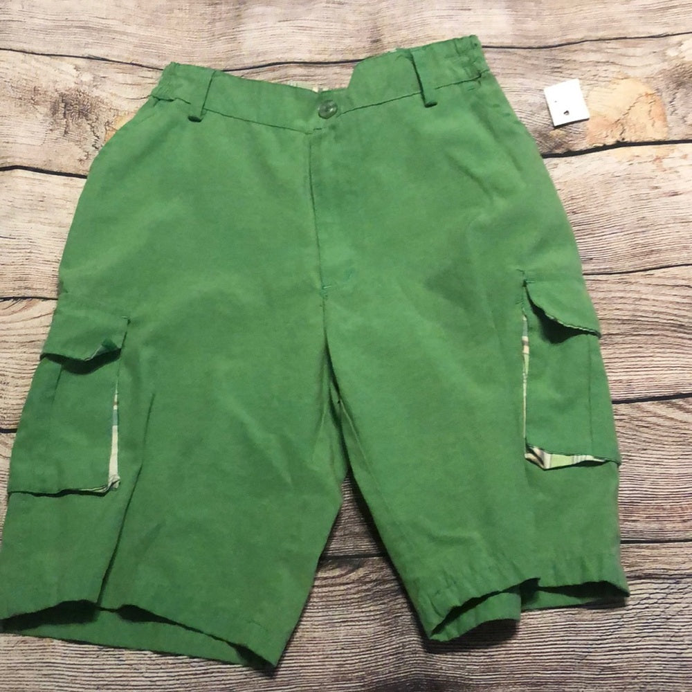 Roadblock green size medium children’s shorts