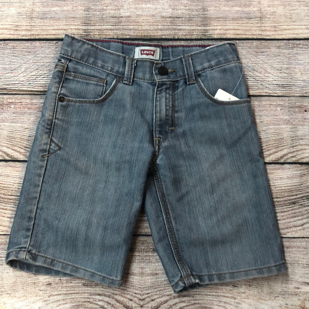 Levi’s sz 6 regular girls shorts