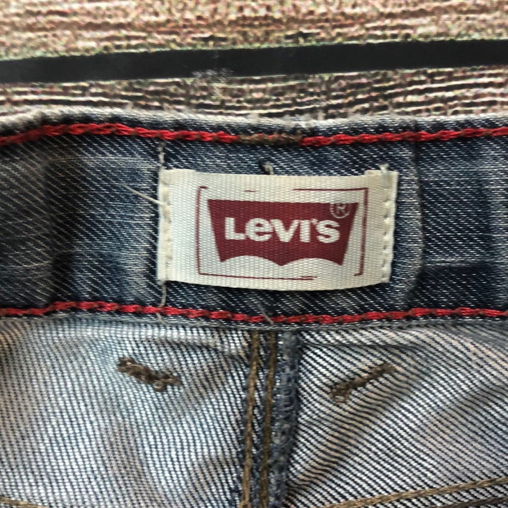 Levi’s sz 6 regular girls shorts