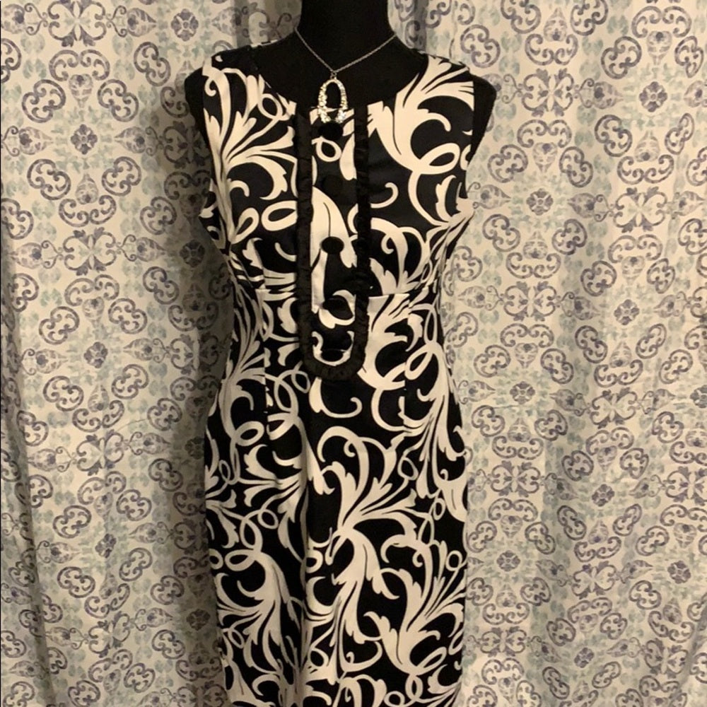 Size 6 London Times black and white dress.