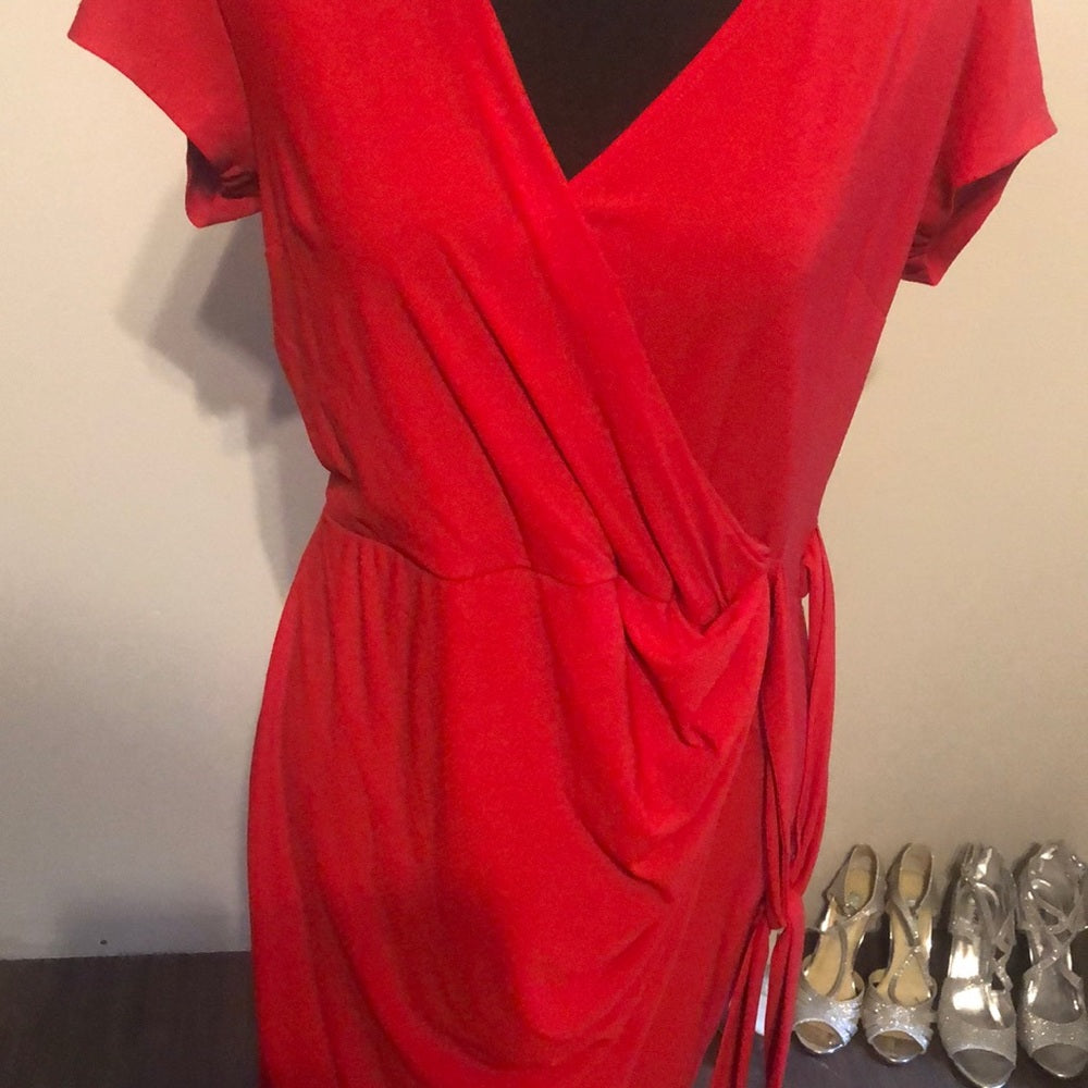 INC sz Medium lady’s red dress