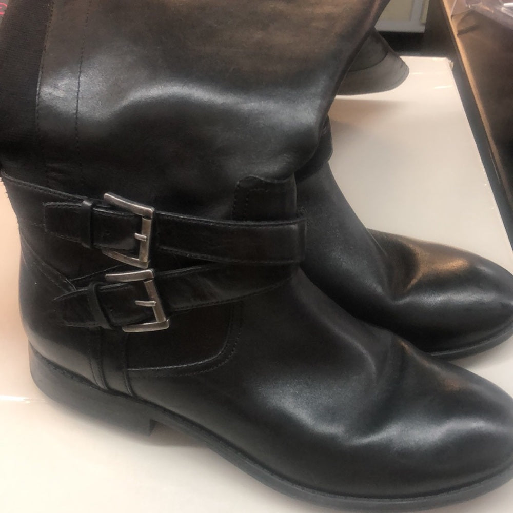 Marc Fisher sz 9 women black boots