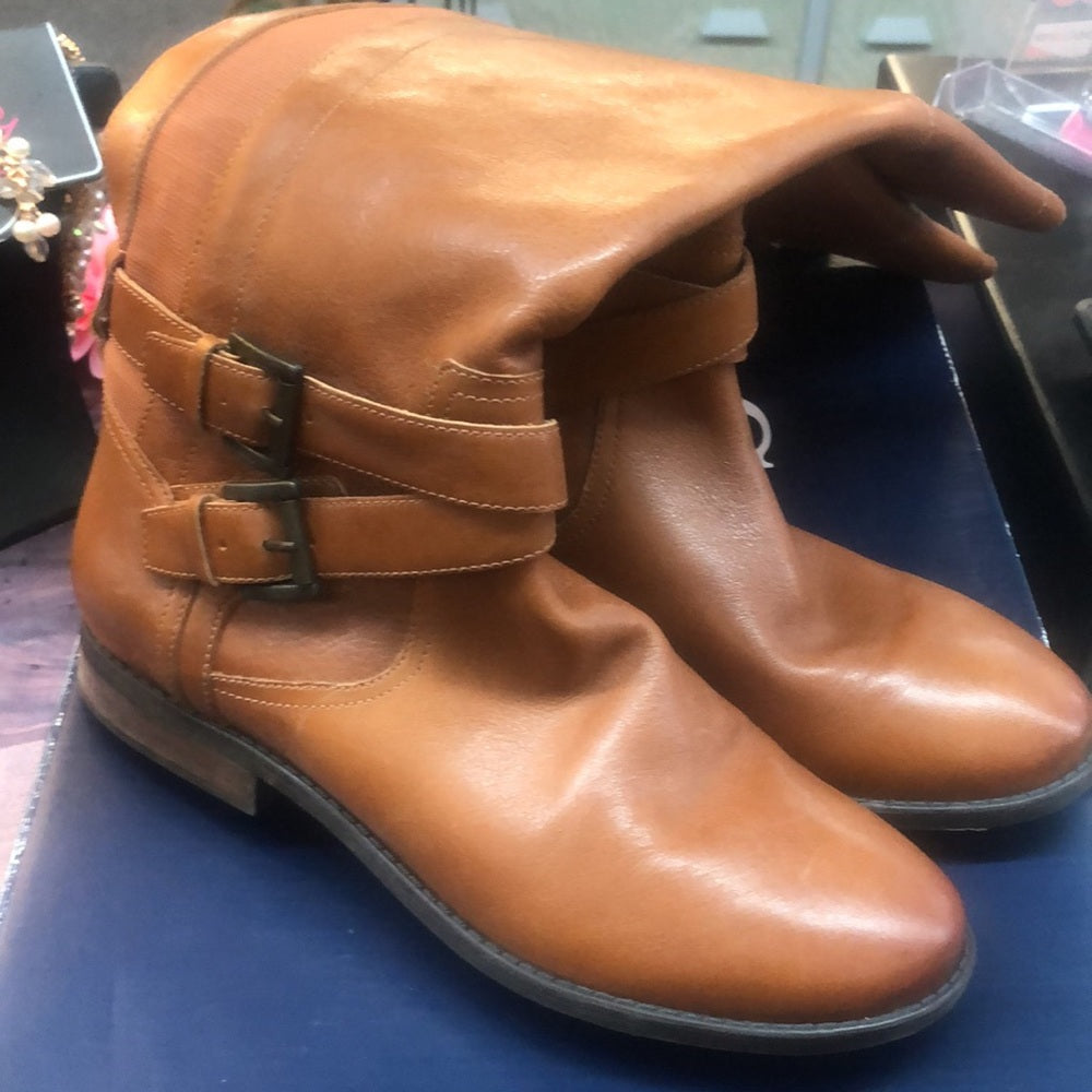 Chaps sz 9.5 women brown boots