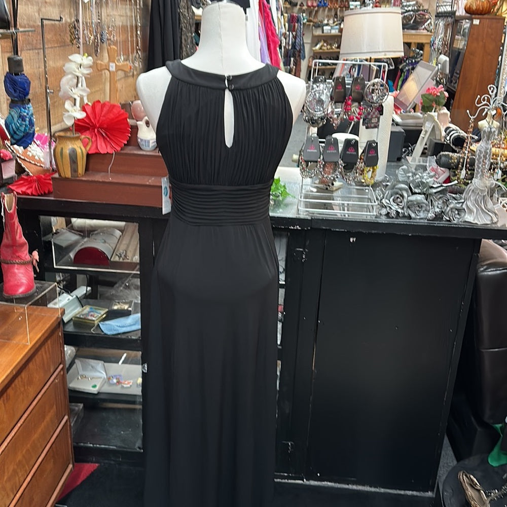 Sangria sz 10 long black formal dress